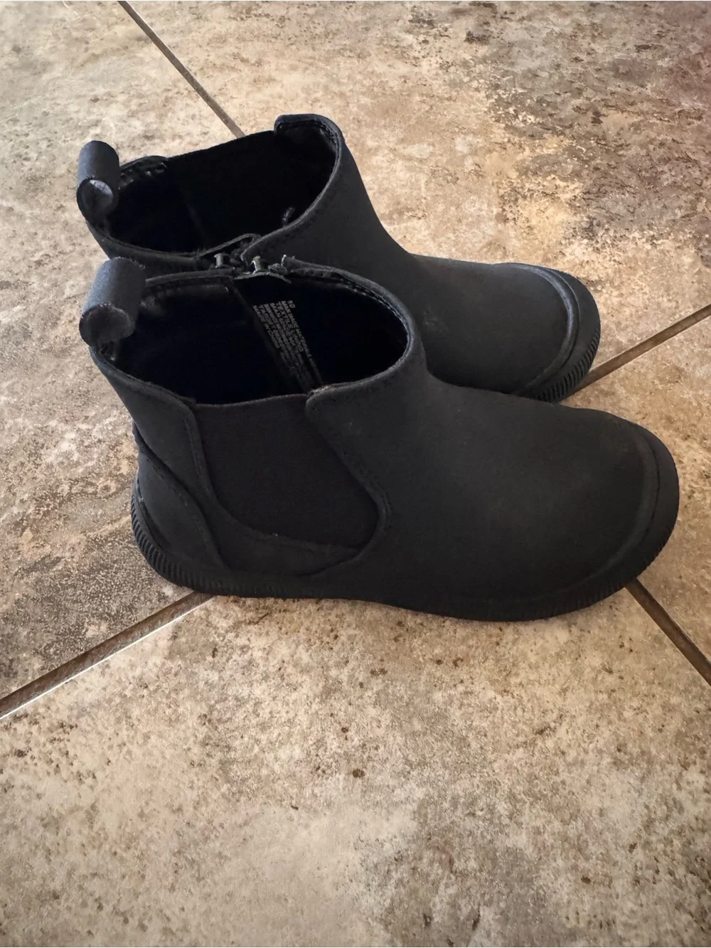 Bundle of (2) pairs of toddler size 10 Chelsea boots. Black & tan